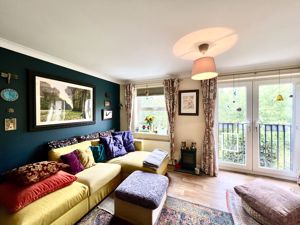 Living Room- click for photo gallery